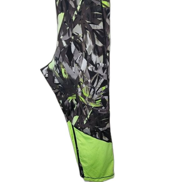 Nike Pro Dri-Fit Capri Athletic Leggings Compress Black White Neon Yellow Size M - Picture 4 of 7